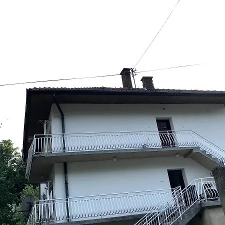 Summer House * Тузла